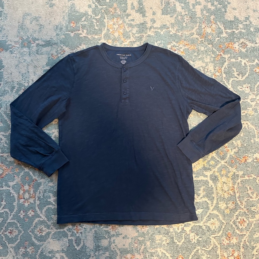 American Eagle Outfitters Blue Long Sleeve Tee